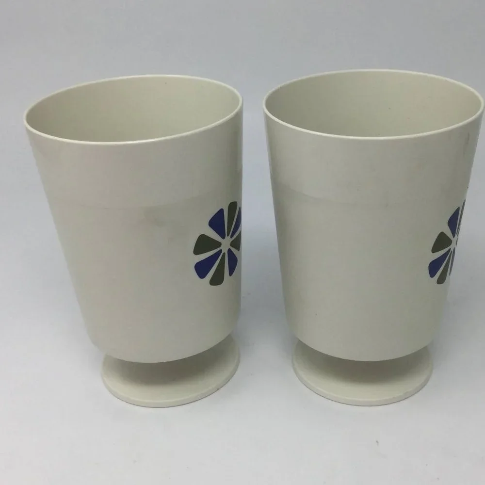 David Douglas MidCentury Plastic Cups 4